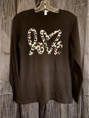Cotton Heritage Women's Small Black Cheetah Print 'Love' Long Sleeve Shirt